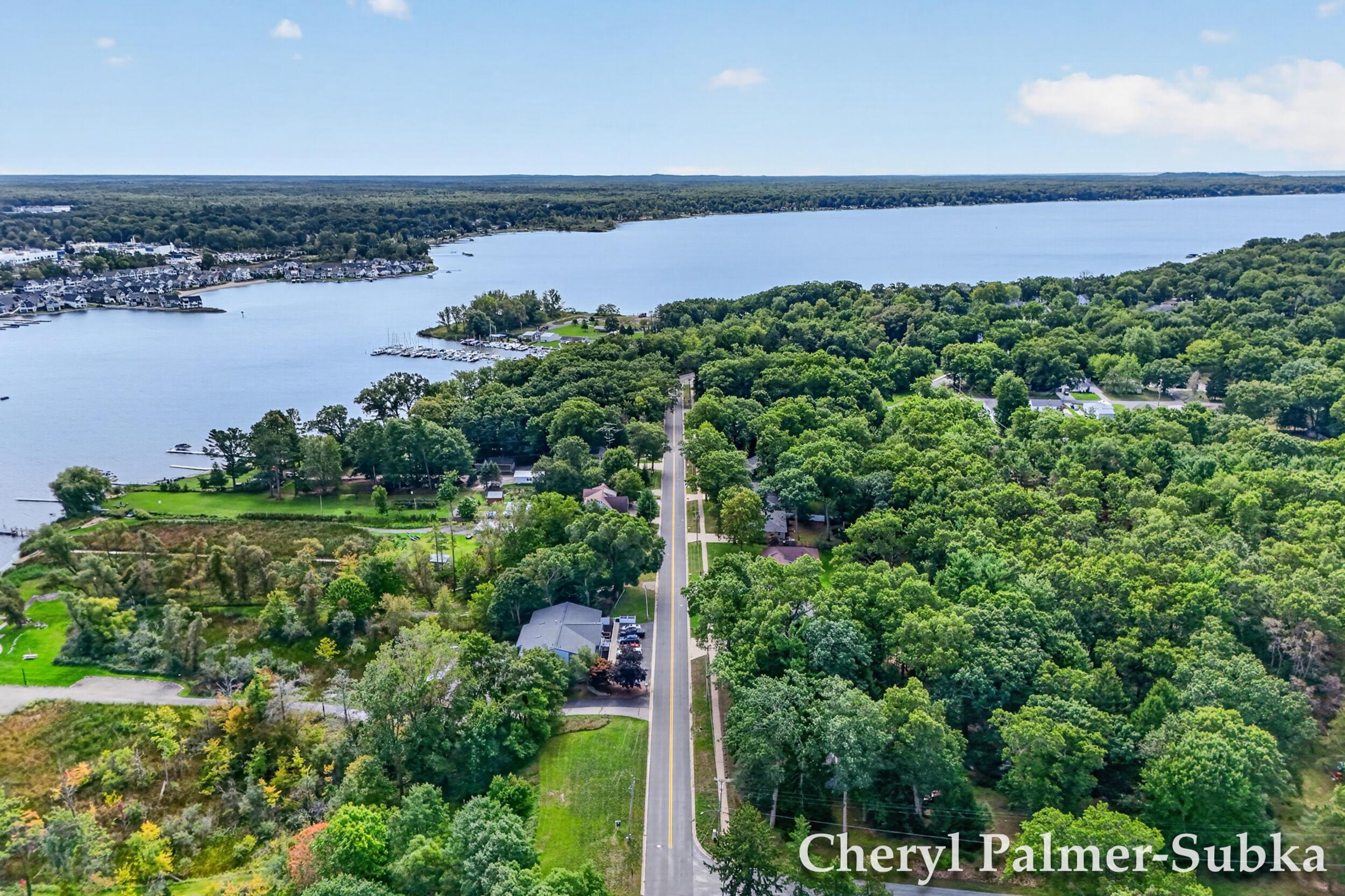Old Channel Trl, Montague, MI 49437