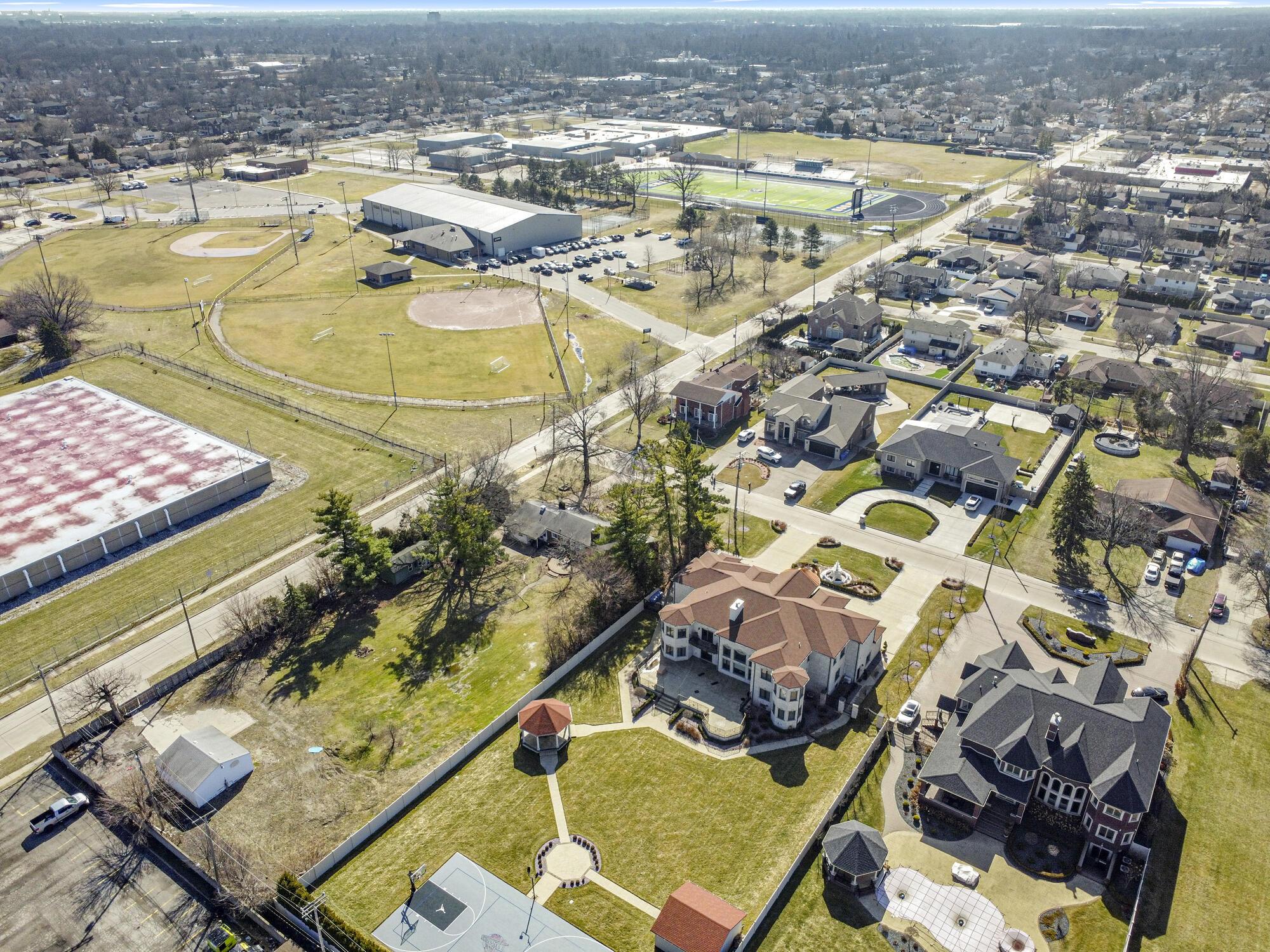Doxtator St, Dearborn Heights, MI 48127