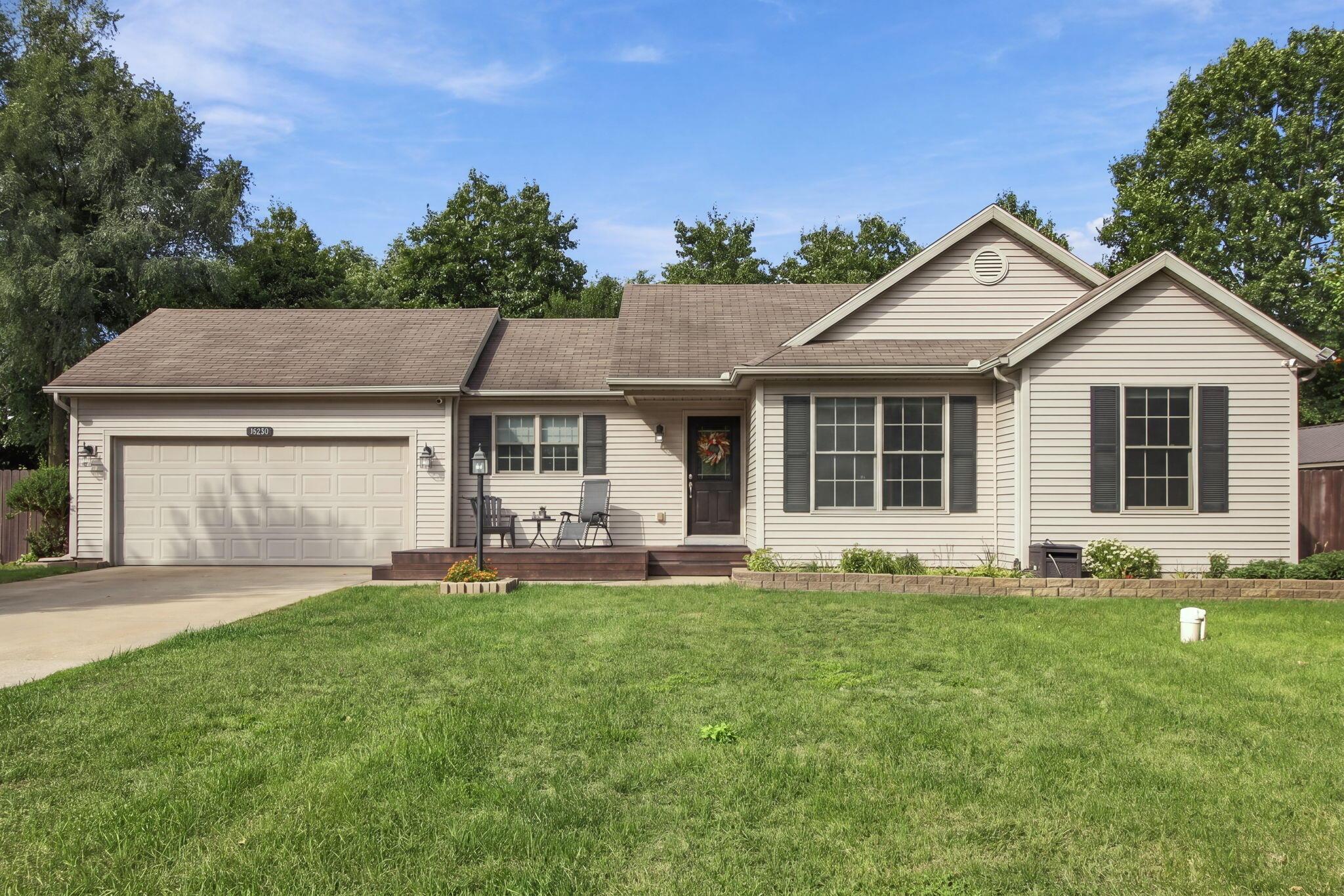 Maplewood St, Benton Harbor, MI 49022