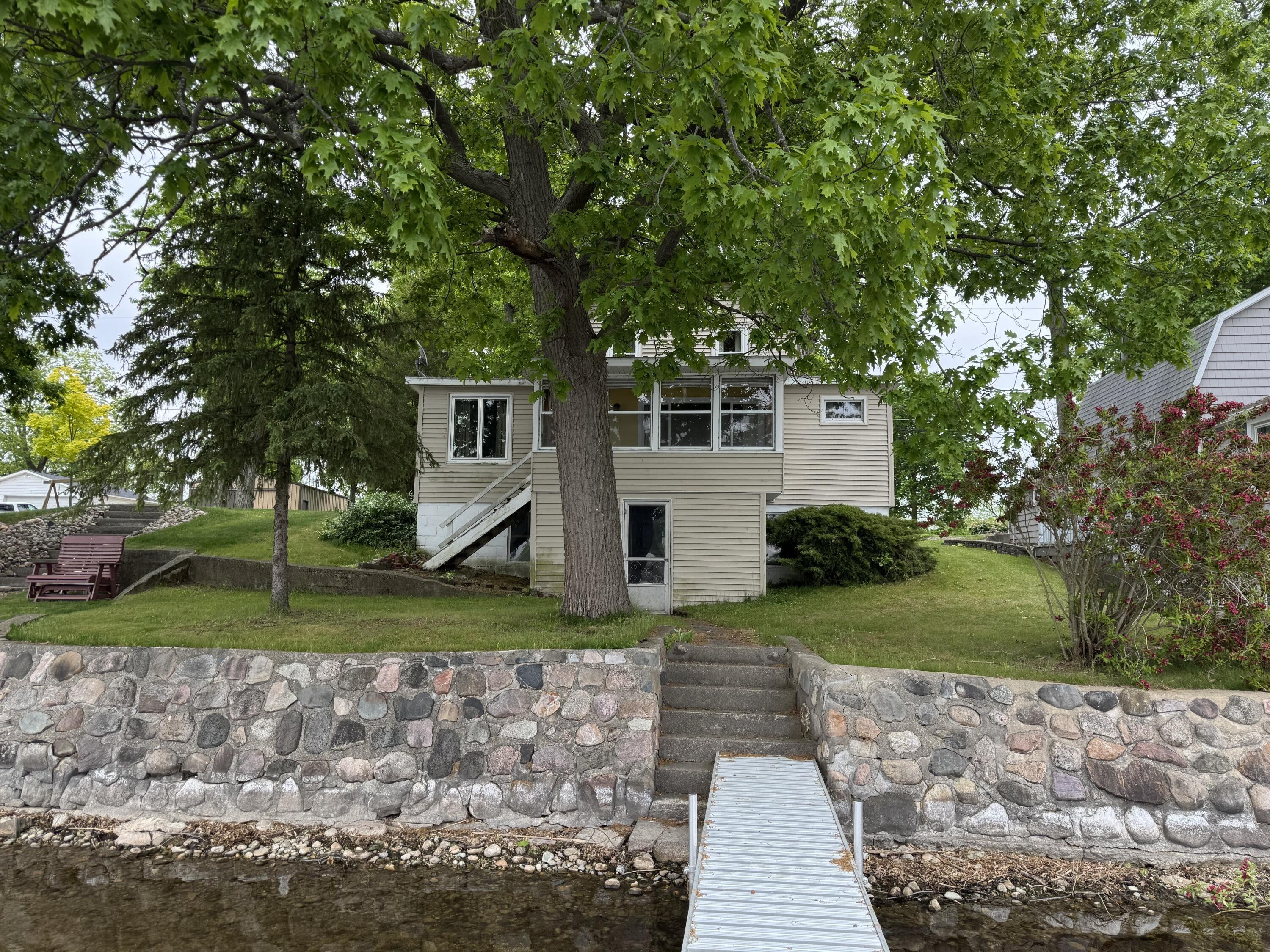 N Hawley Dr, Coldwater, MI 49036