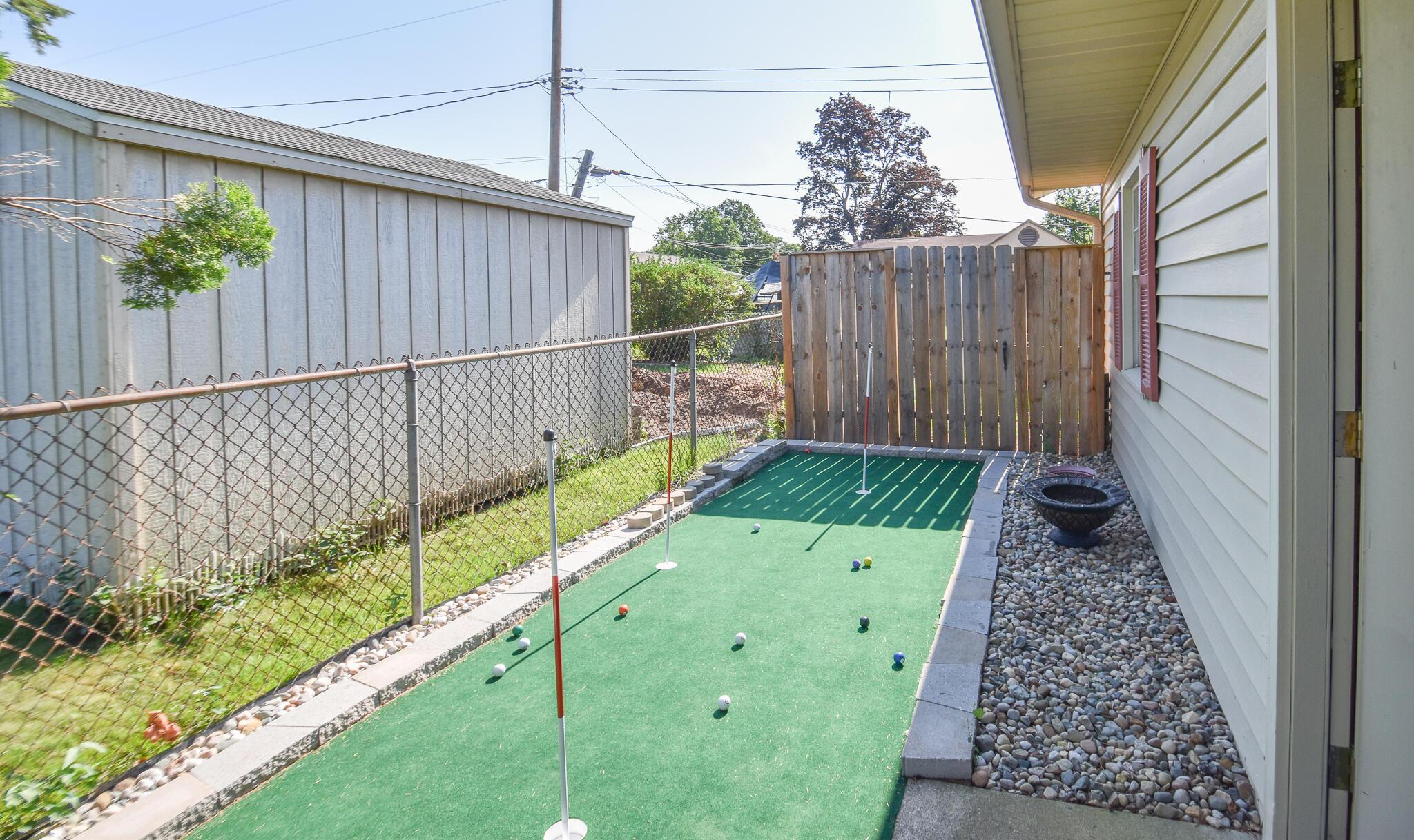 Maplecrest St, Sturgis, MI 49091