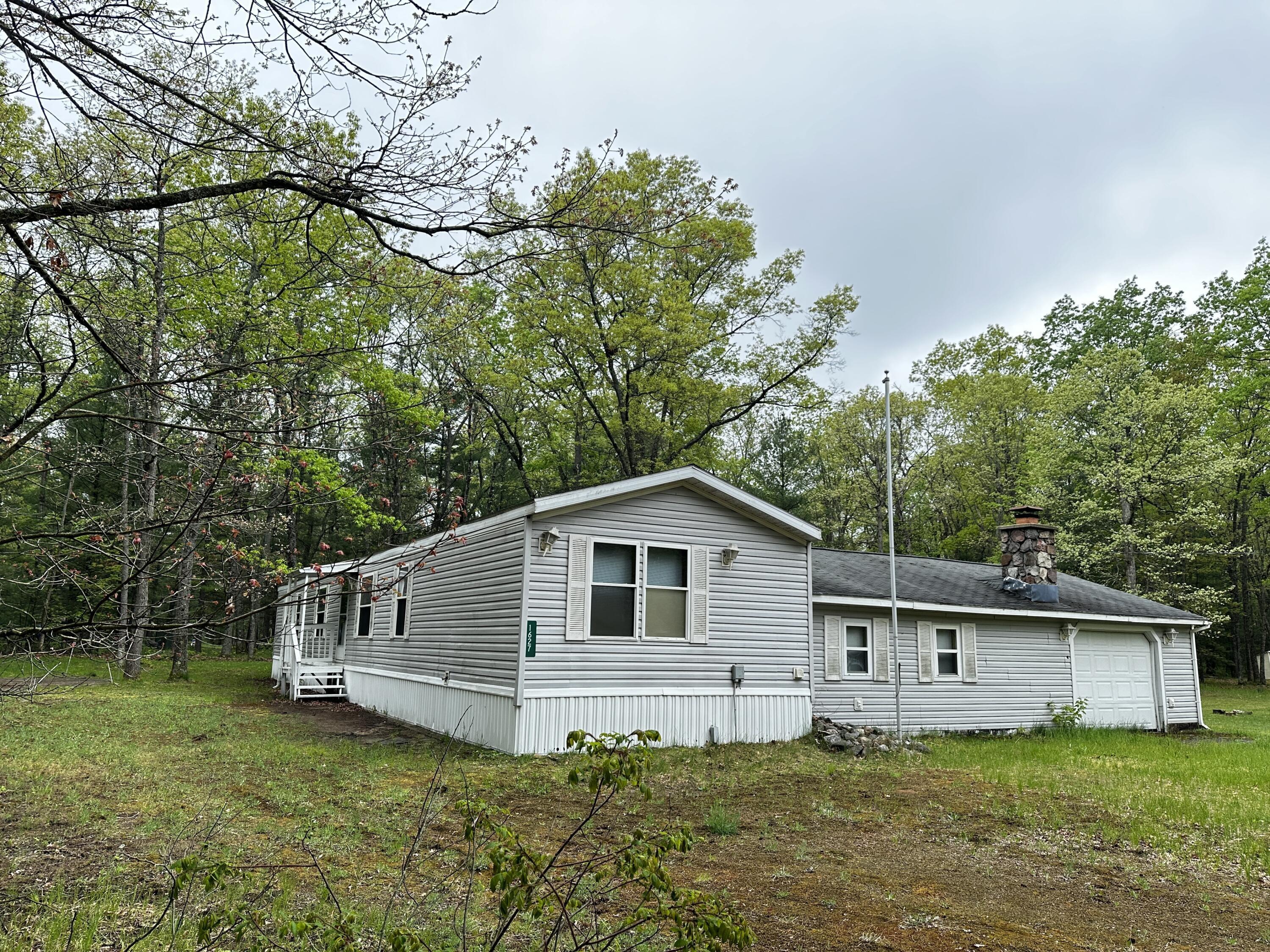 W Delong Dr, Baldwin, MI 49304