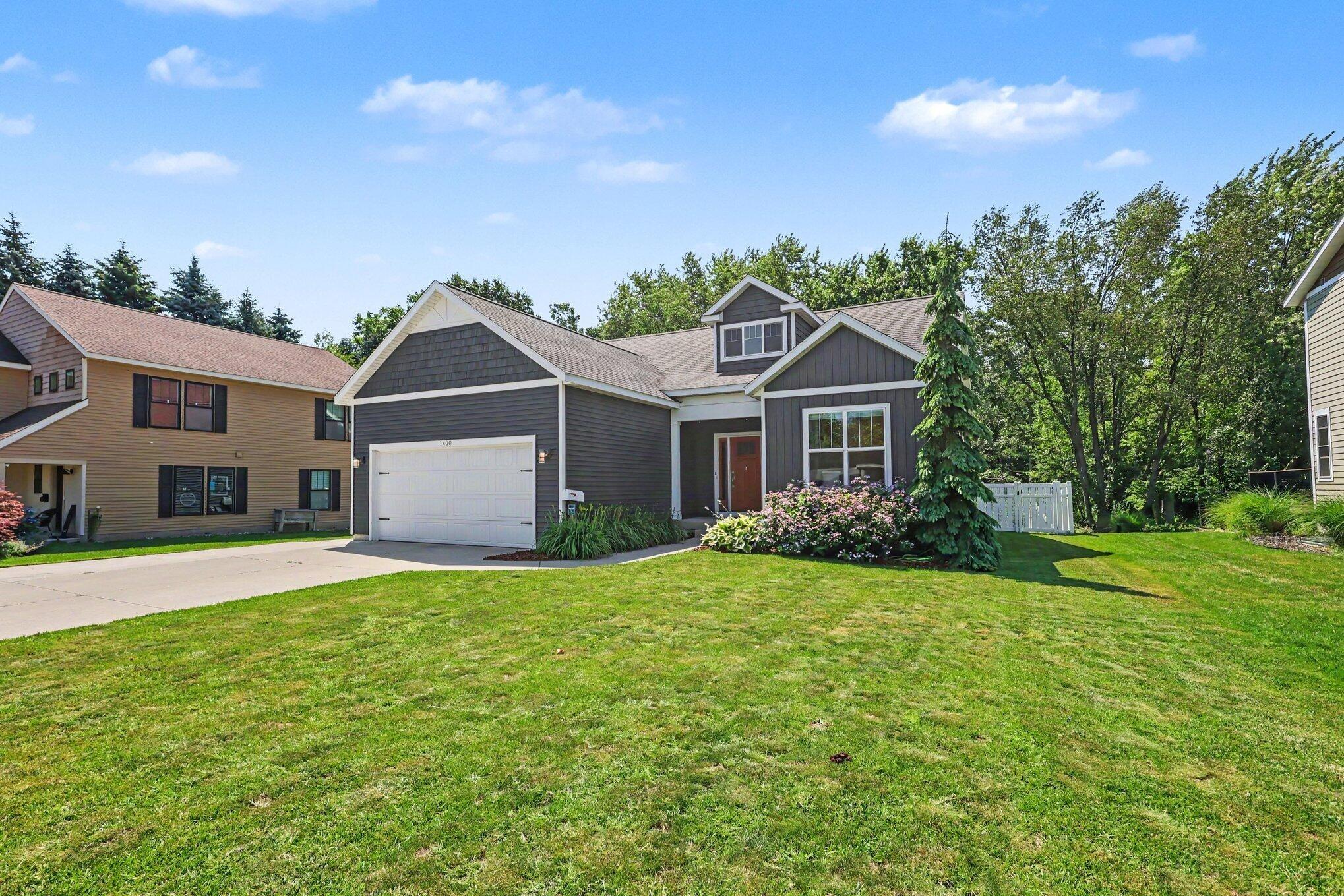 Taylor Ave, Grand Haven, MI 49417