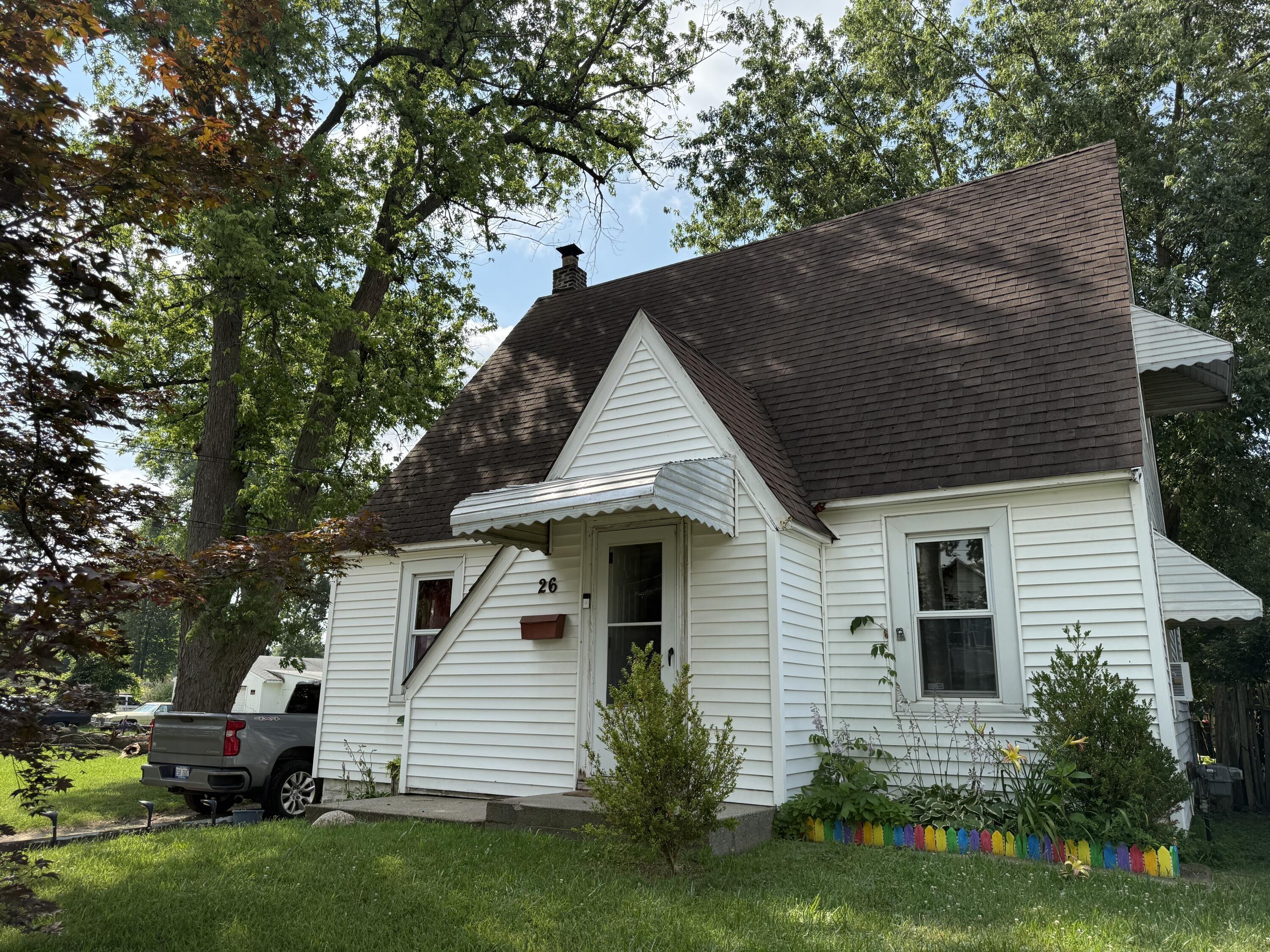 Edna Ave, Pontiac, MI 48341