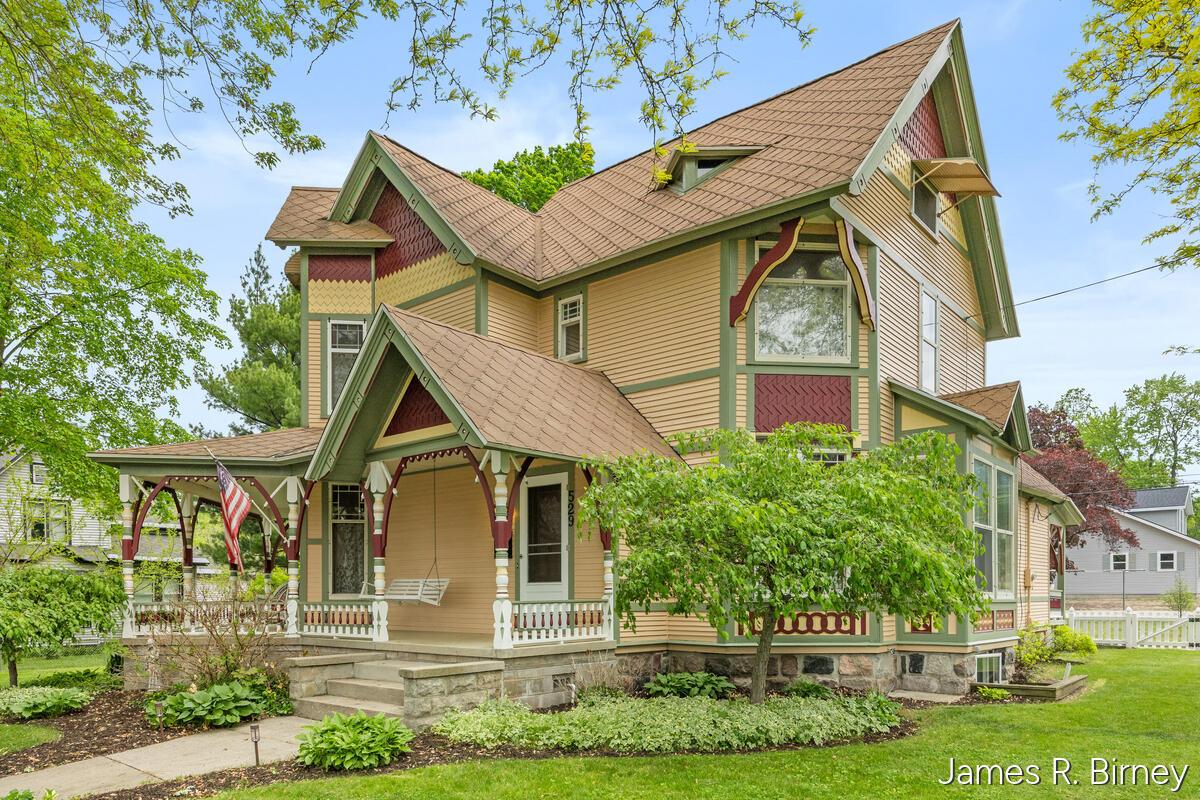 Avery St, Lowell, MI 49331