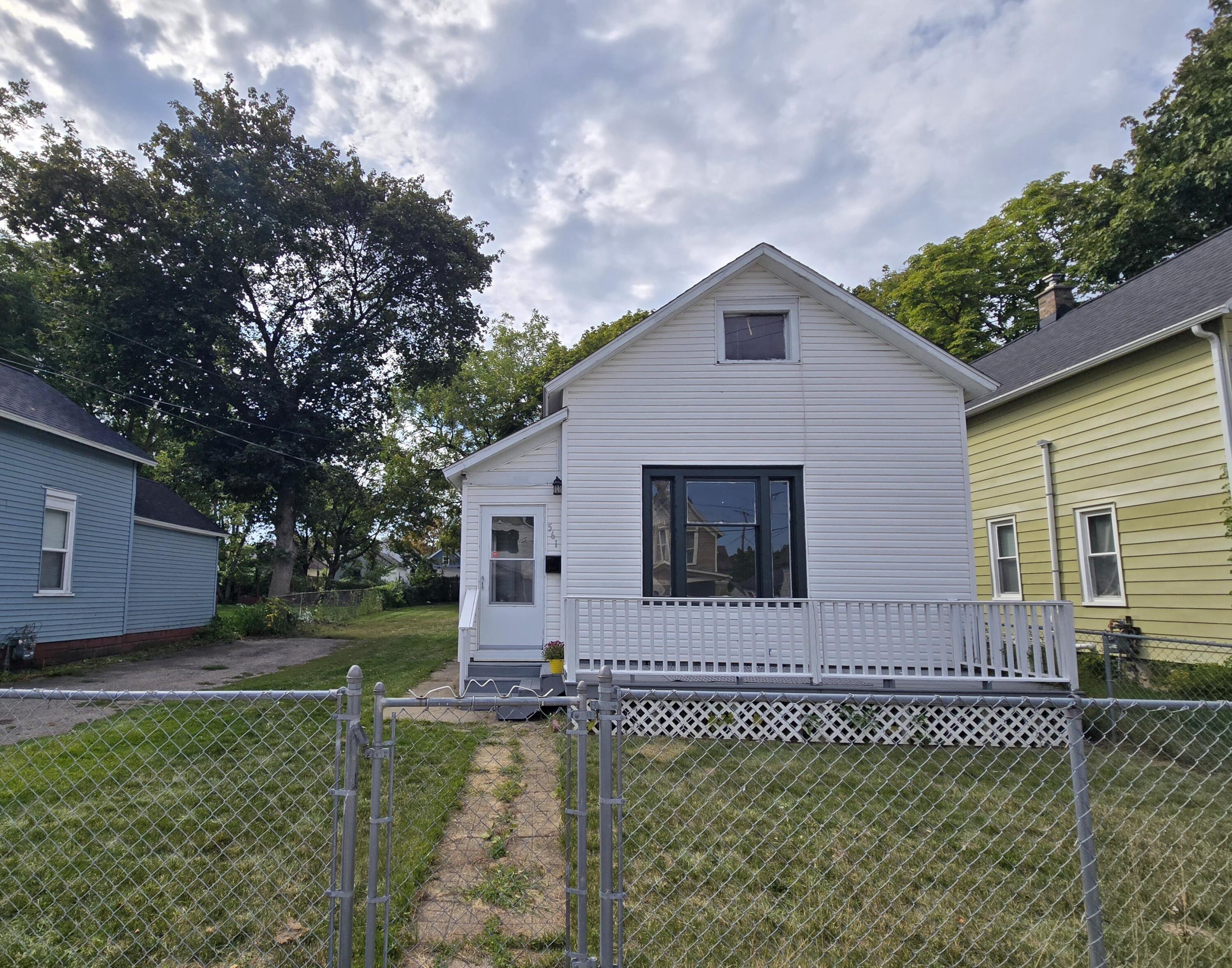 Lane Ave Nw, Grand Rapids, MI 49504