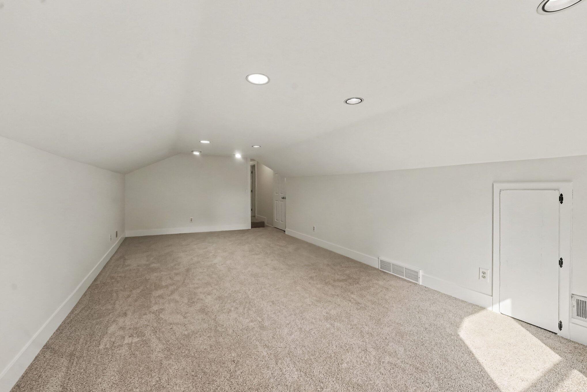Pinnacle Dr Sw, Wyoming, MI 49519