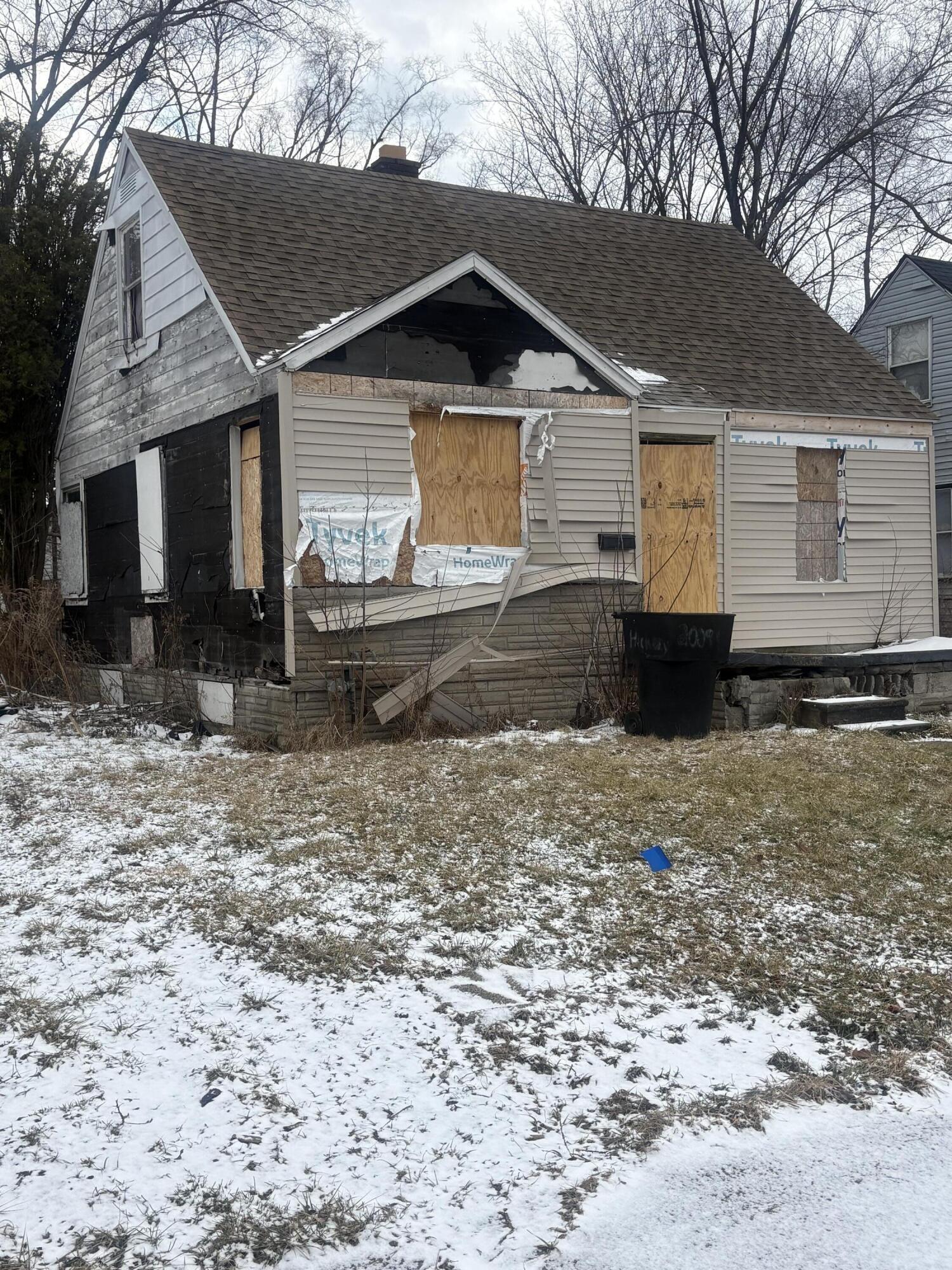 Hickory St, Detroit, MI 48205