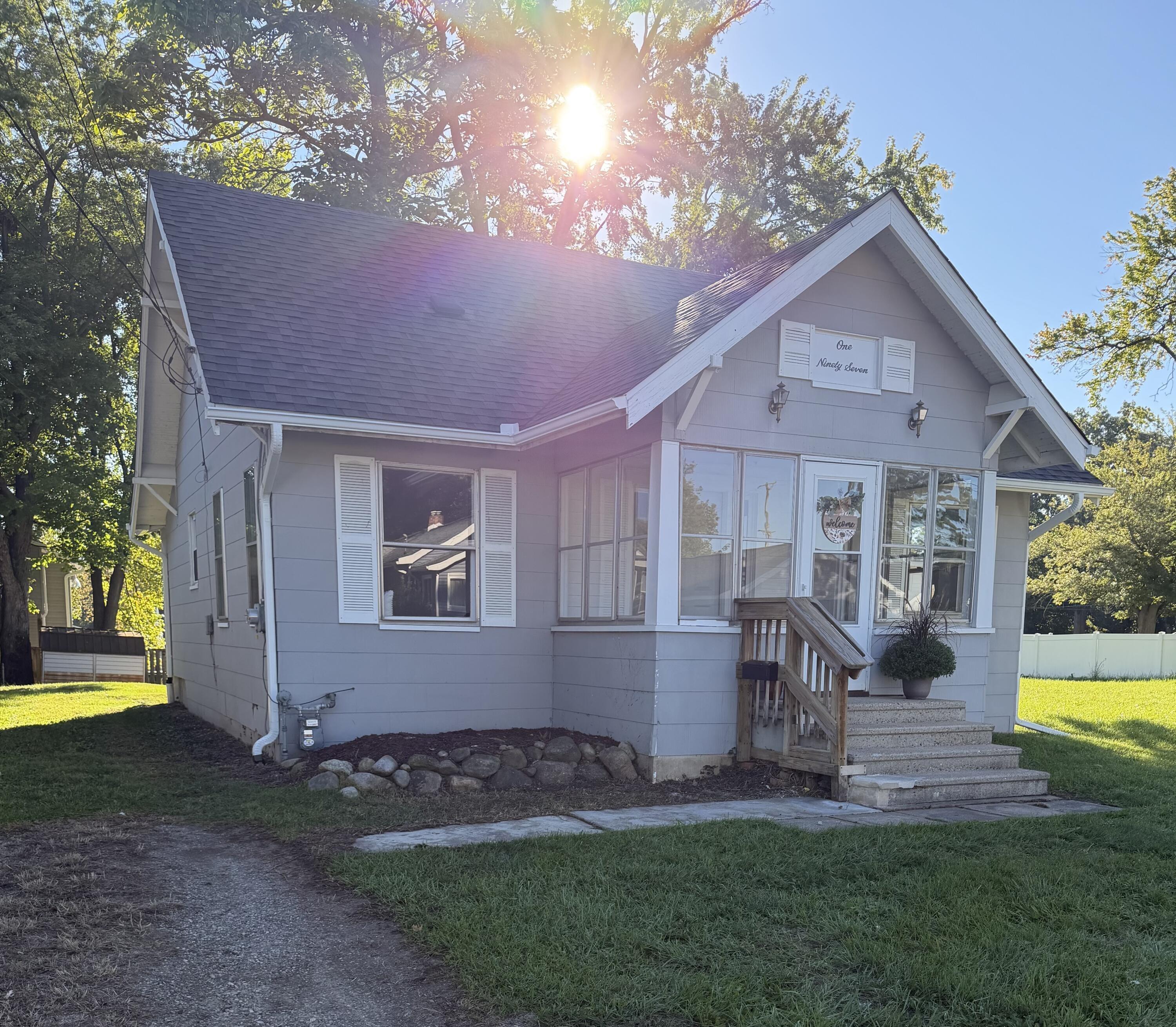 Highland Ave, Battle Creek, MI 49015