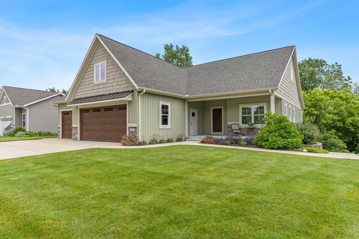 Bristol Ave Nw, Grand Rapids, MI 49544
