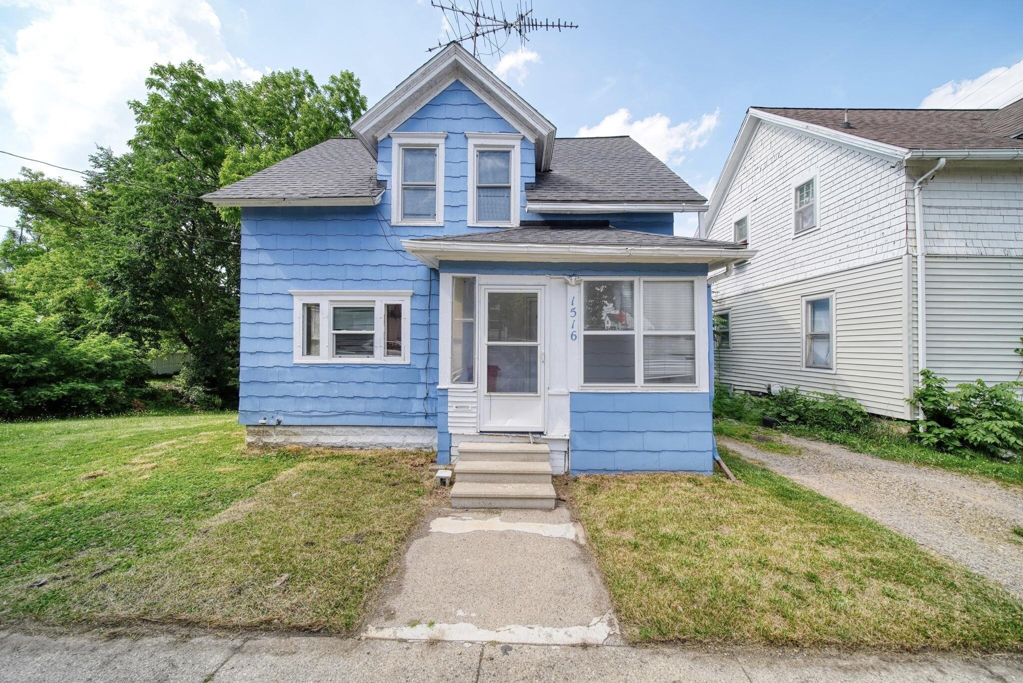Plymouth St, Jackson, MI 49203