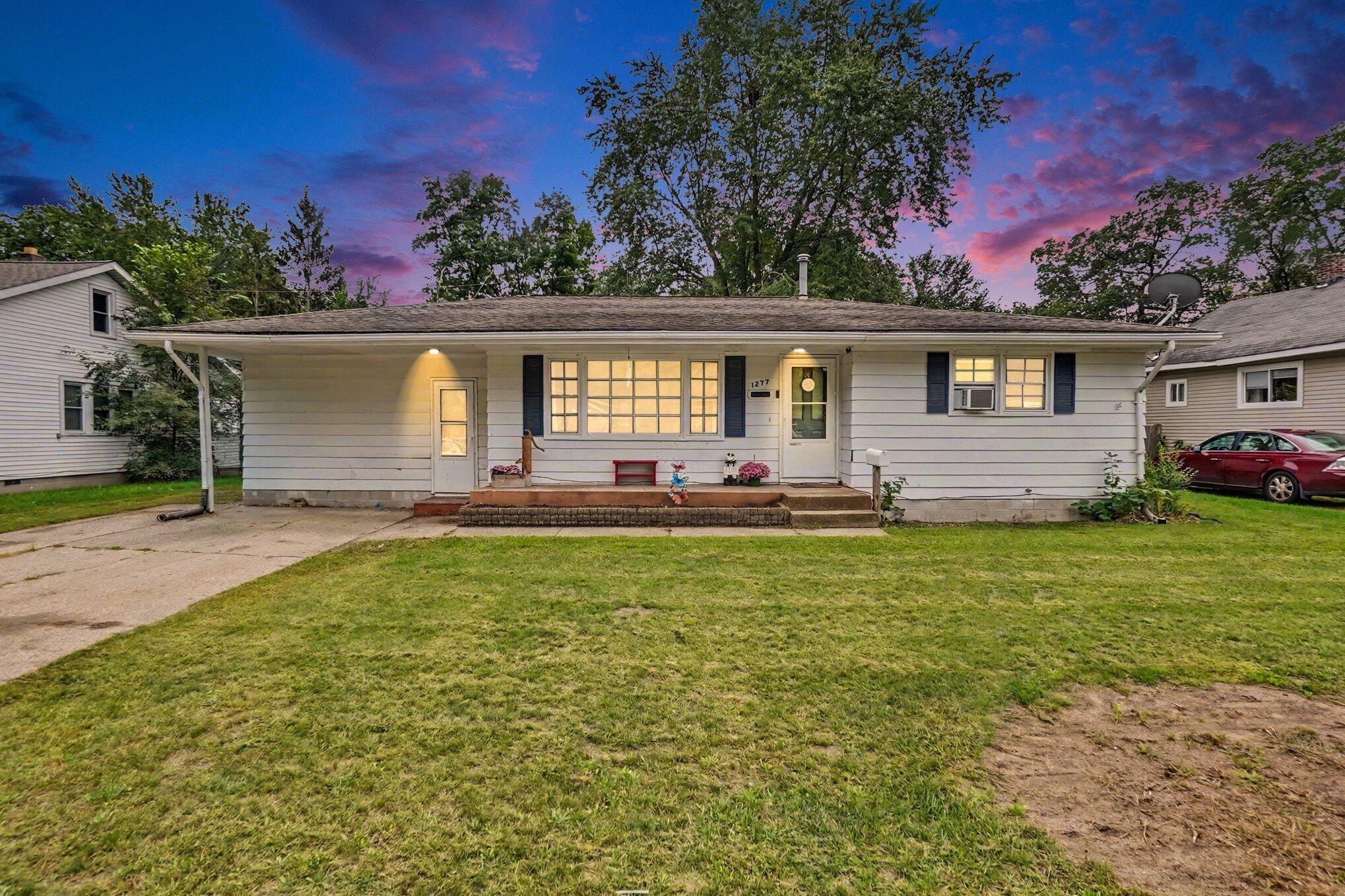Francis Ave, Muskegon, MI 49442