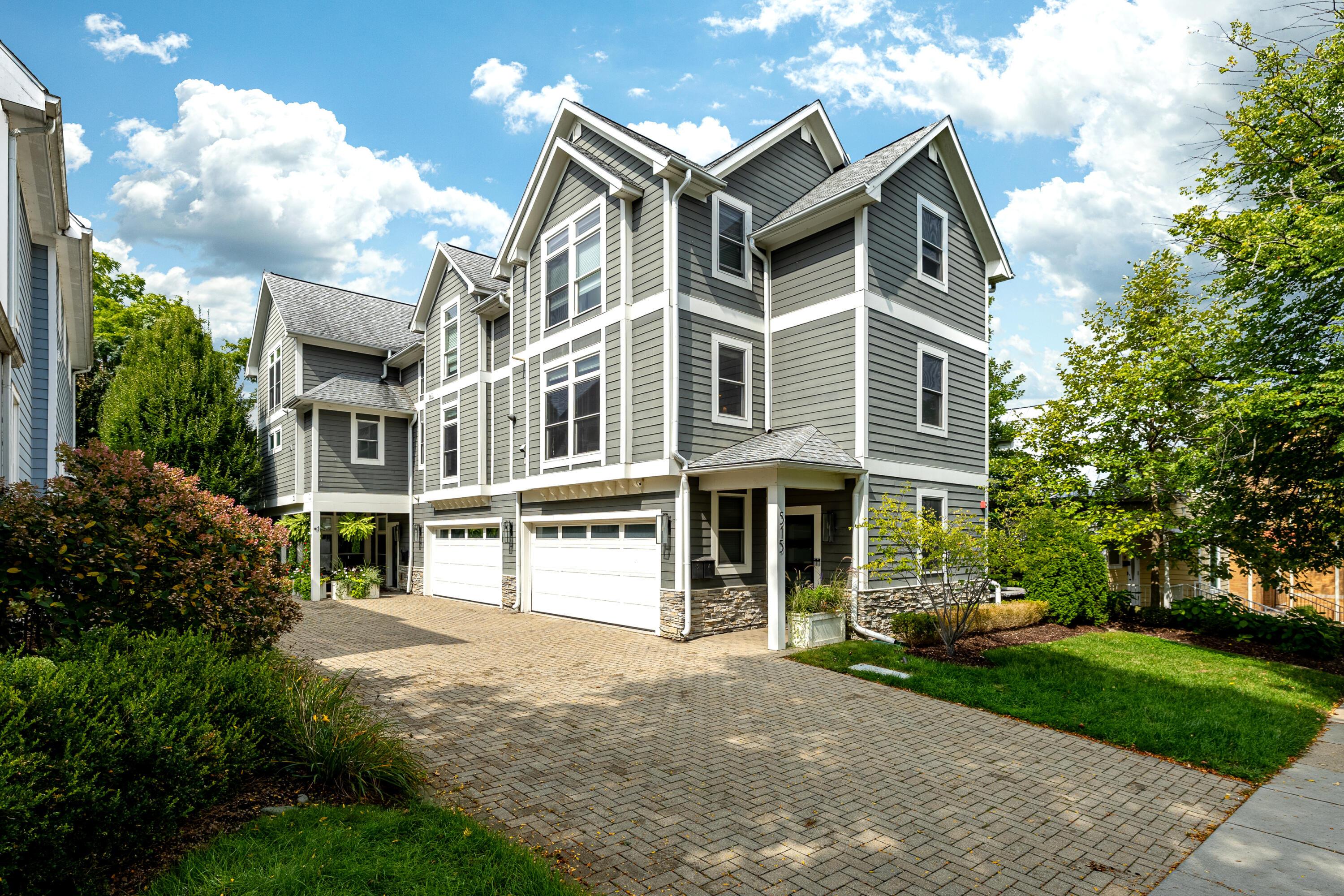 N 5th Ave, Ann Arbor, MI 48104