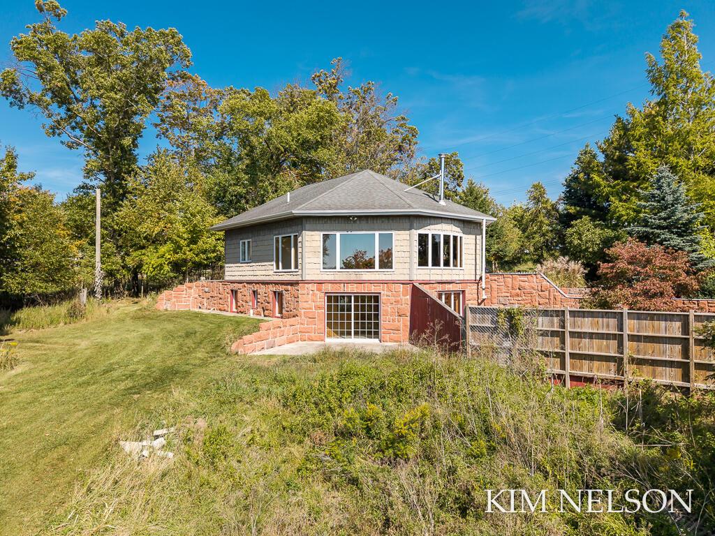 S Lake St, Whitehall, MI 49461