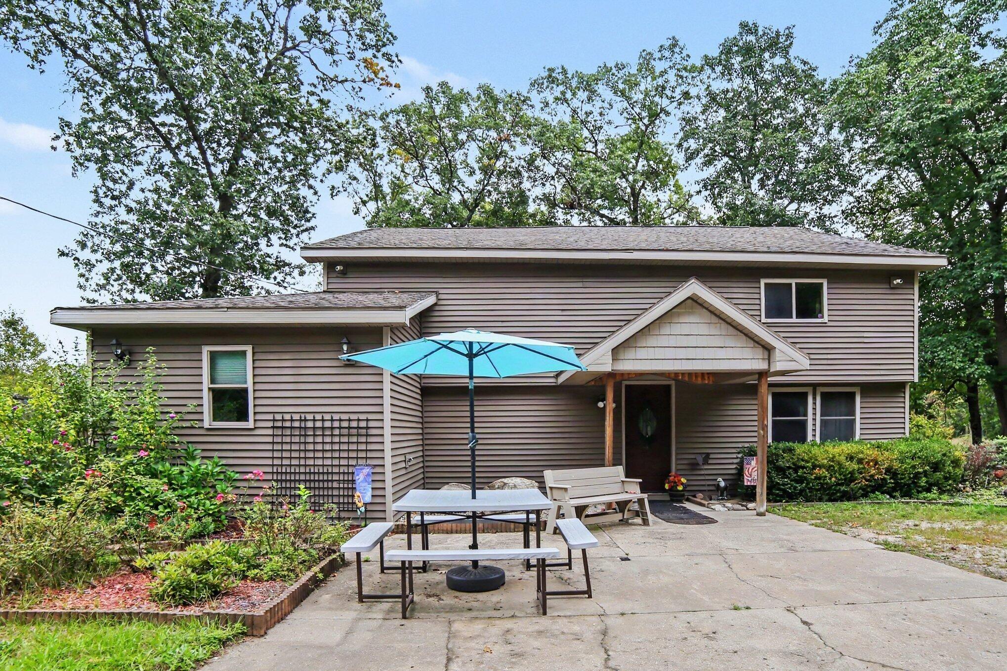 N Campbell Rd, Fountain, MI 49410