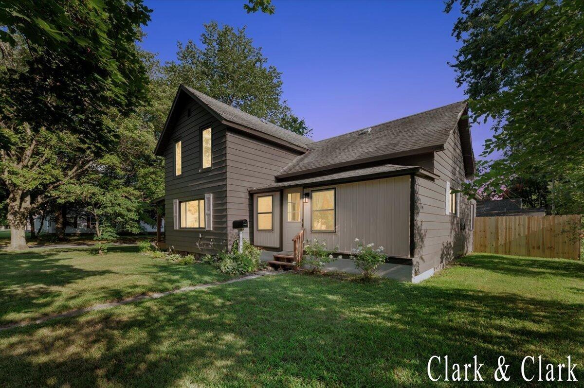 E Bond St, Hastings, MI 49058