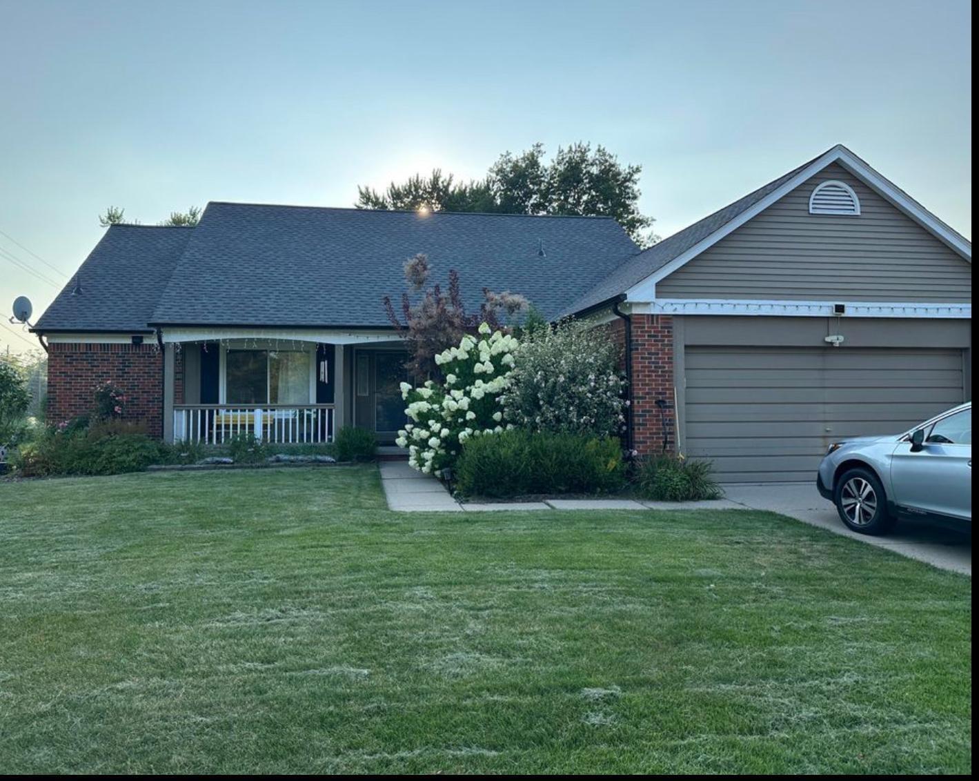 Saffron Dr, Troy, MI 48085