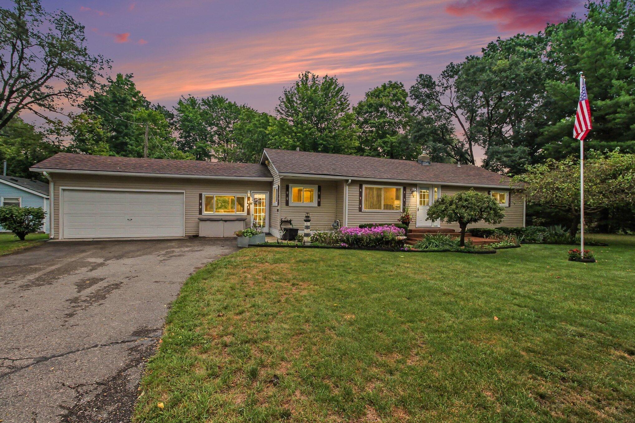 West St, Milford, MI 48380