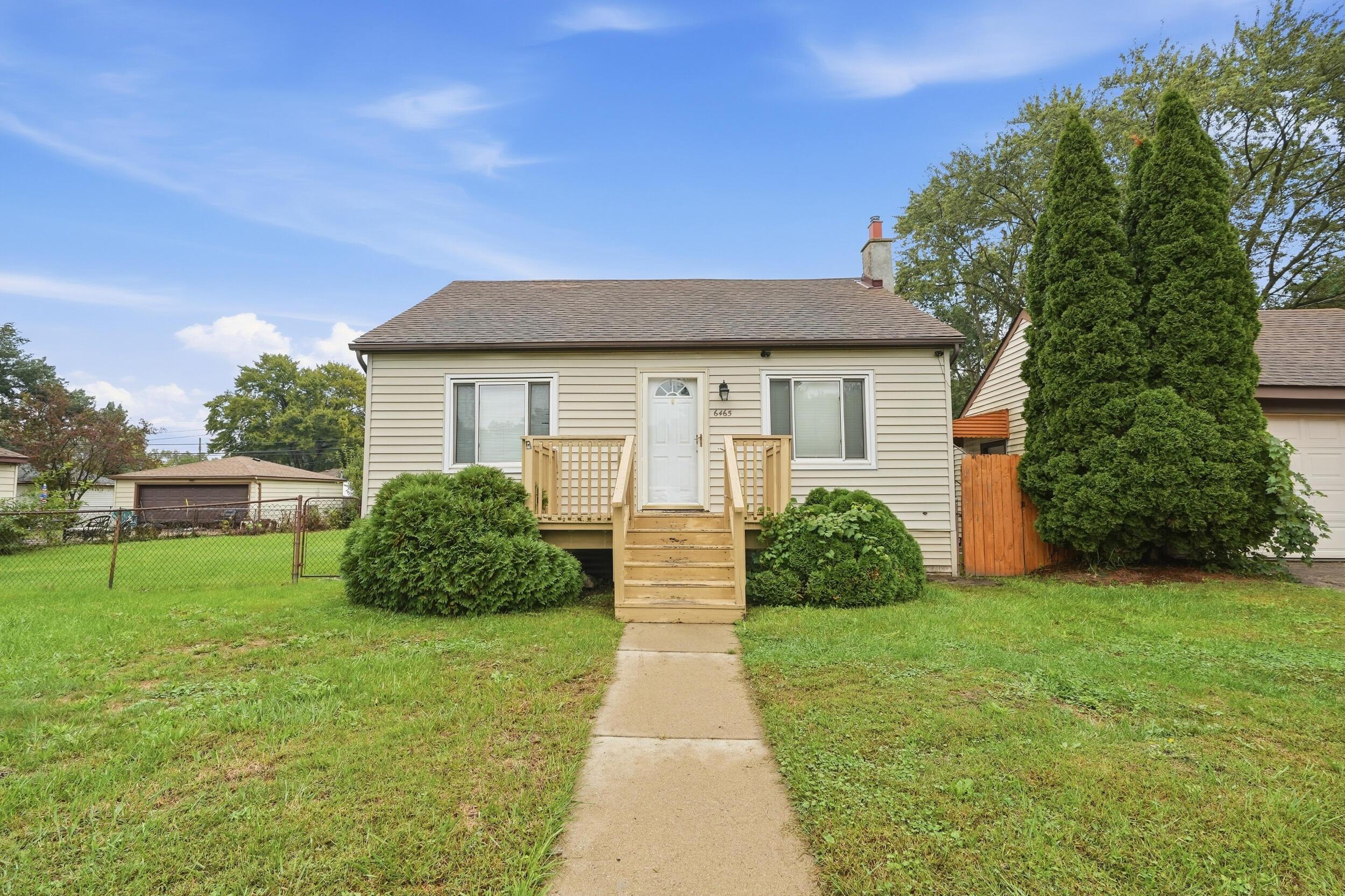 Bailey St, Taylor, MI 48180