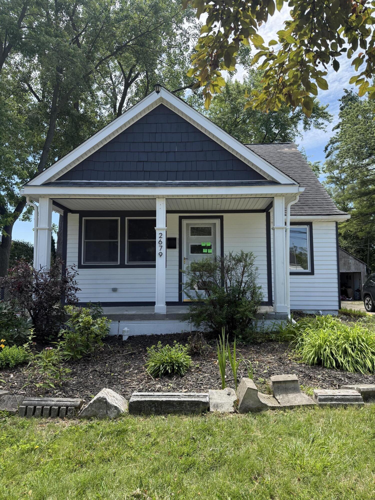 Oxford Rd, Berkley, MI 48072