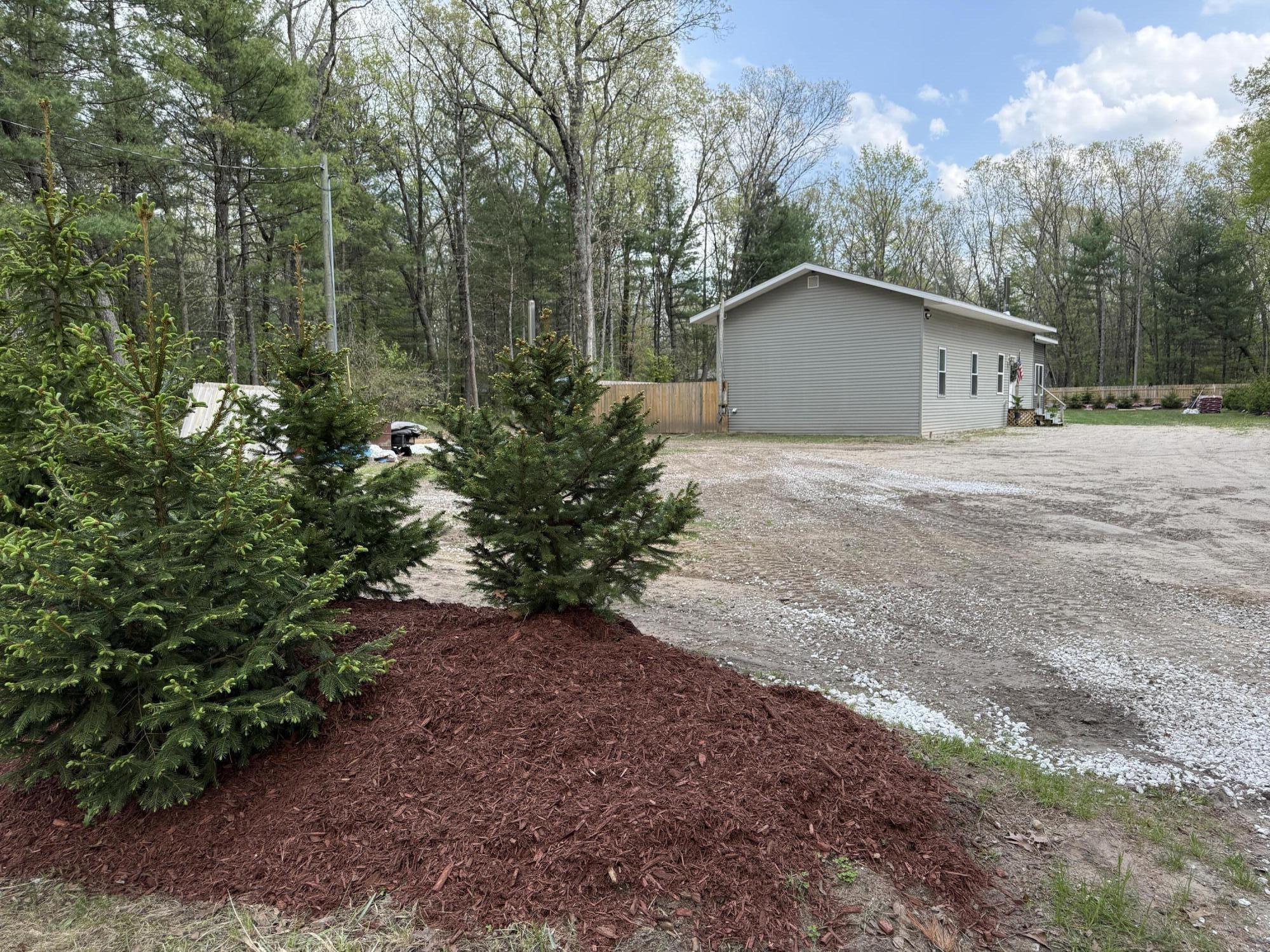 W Lone Pine Dr, Baldwin, MI 49304