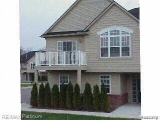 Hampton Ridge Blvd, Howell, MI 48843