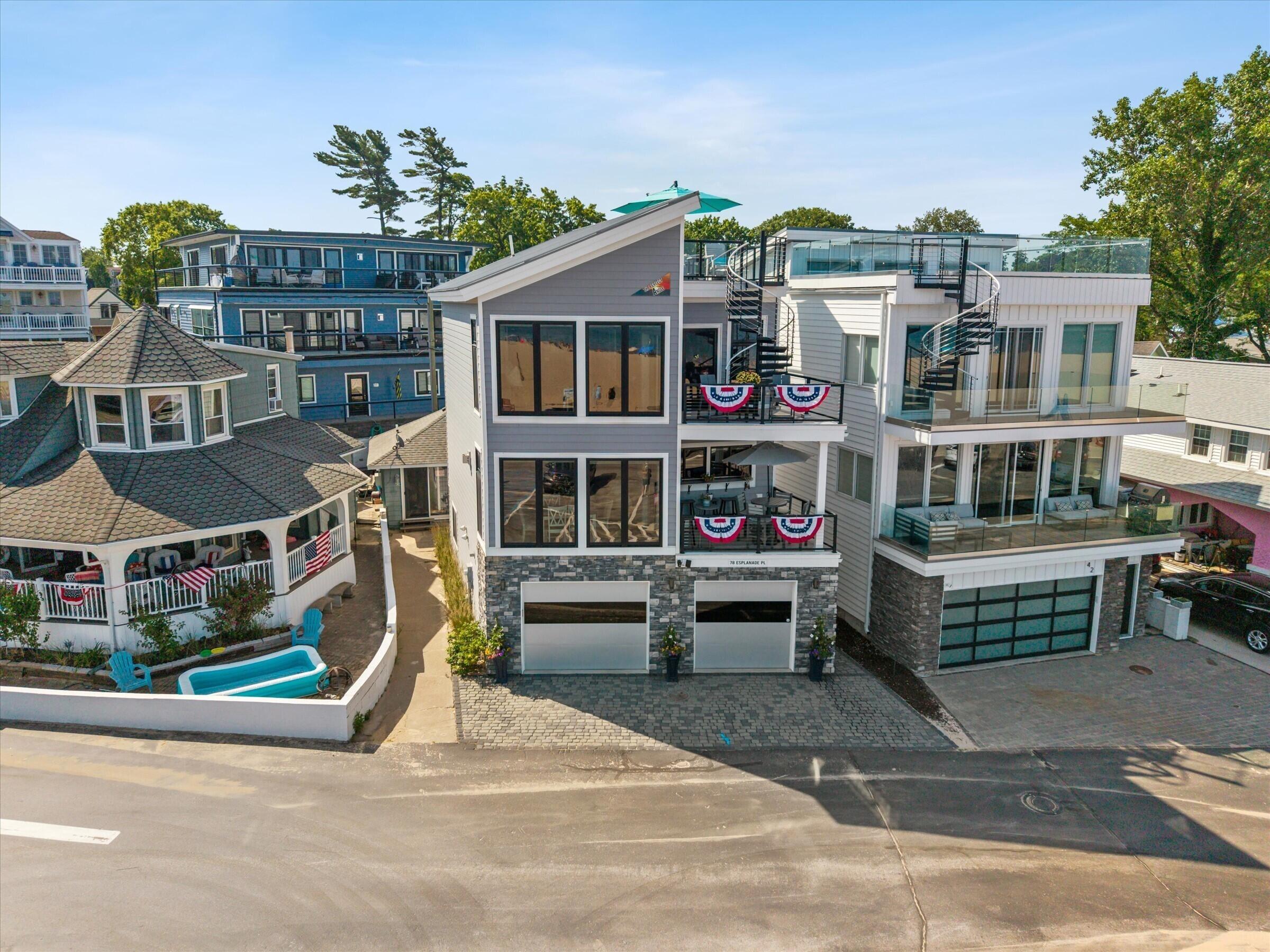 Esanada Pl, South Haven, MI 49090