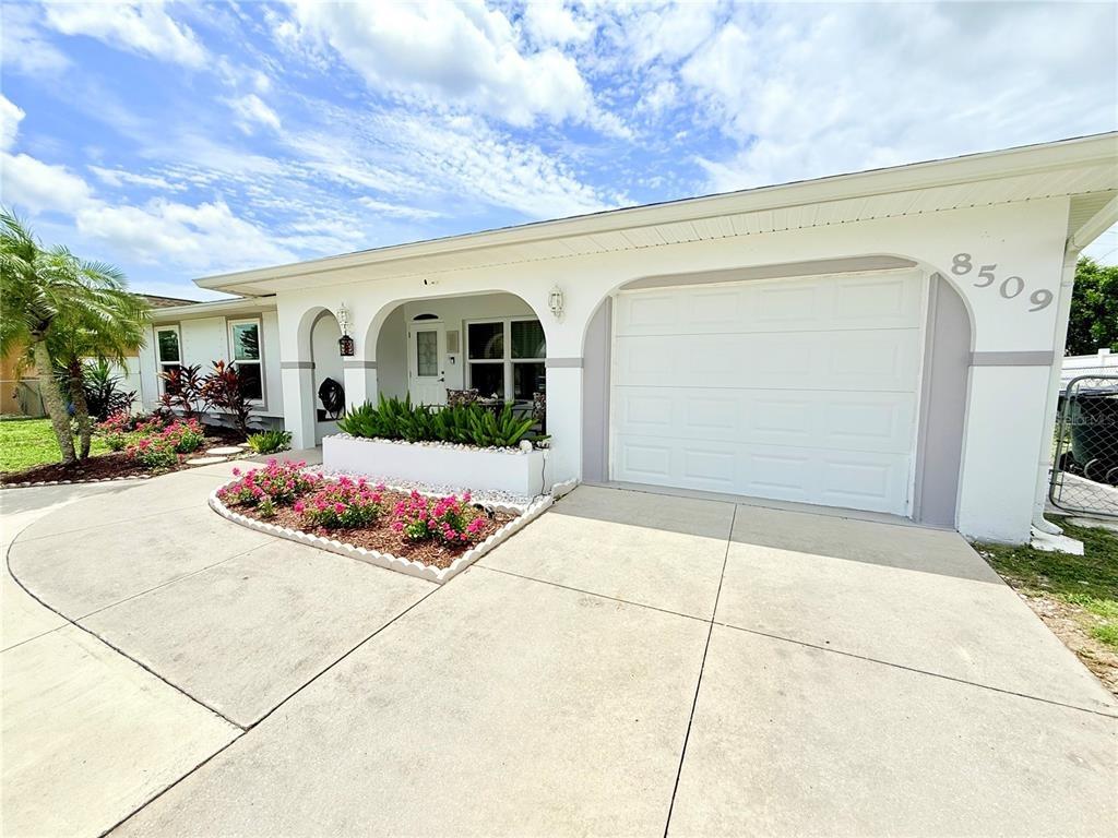 La Boca Ave, North Port, FL 34287