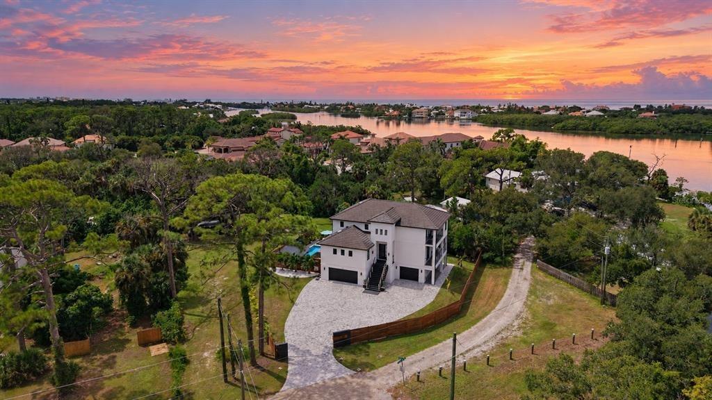 Roberts Rd, Nokomis, FL 34275