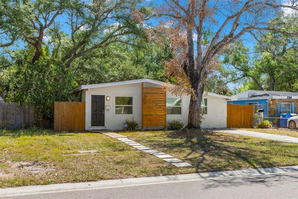 Kingston St S, Saint Petersburg, FL 33711