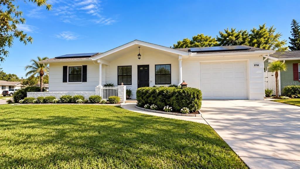 Holiday Lake Dr, Holiday, FL 34691