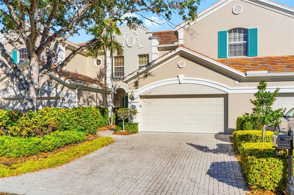 Bouchard Cir, Sarasota, FL 34238
