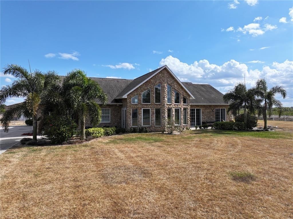 S Bear Pointe Dr, Lake Placid, FL 33852