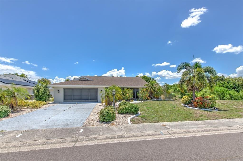 New Bedford Dr, Sun City Center, FL 33573
