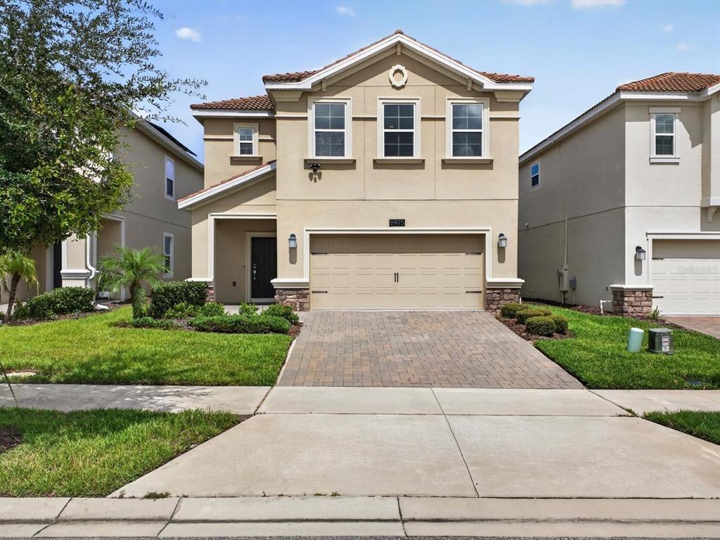Fluffy Lie Ct, Davenport, FL 33896