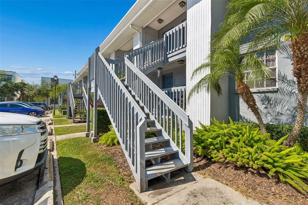 W Mcelroy Ave, Tampa, FL 33611