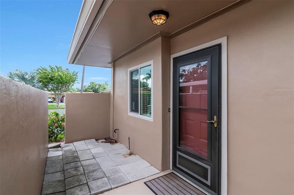 Oak Neck Rd, Clearwater, FL 33763