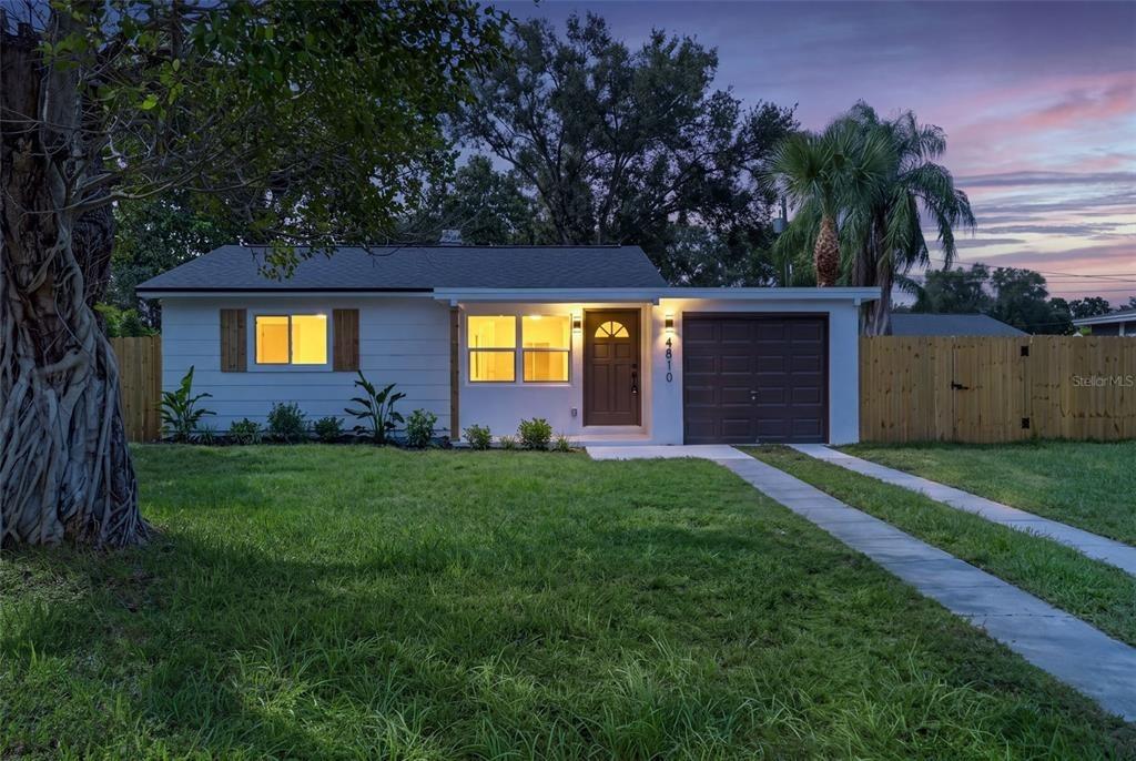 13th St N, Saint Petersburg, FL 33702