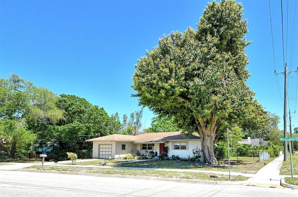 Cocoanut Ave, Sarasota, FL 34236
