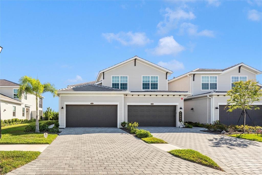 Radiance Ct, Venice, FL 34293