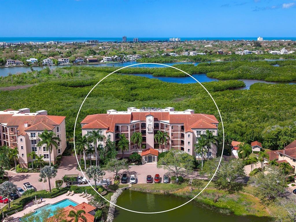 Eagles Point Cir, Sarasota, FL 34231