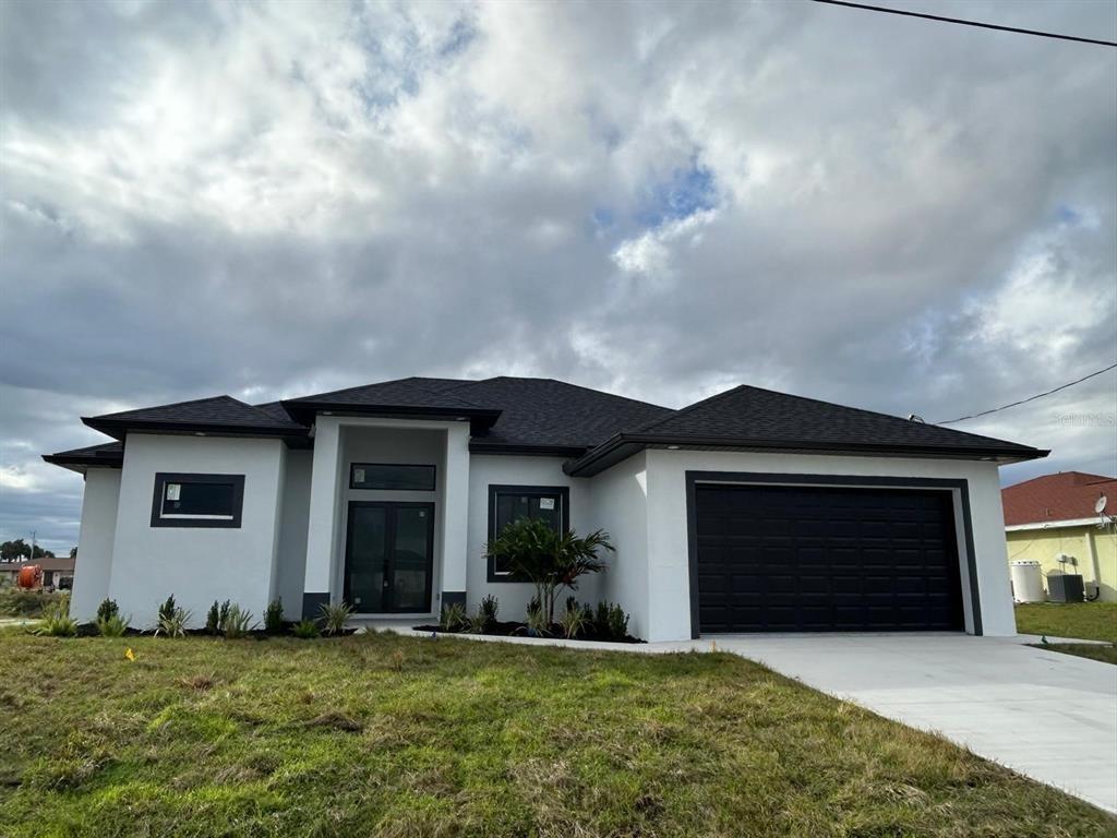 Ne 14th Ave, Cape Coral, FL 33909