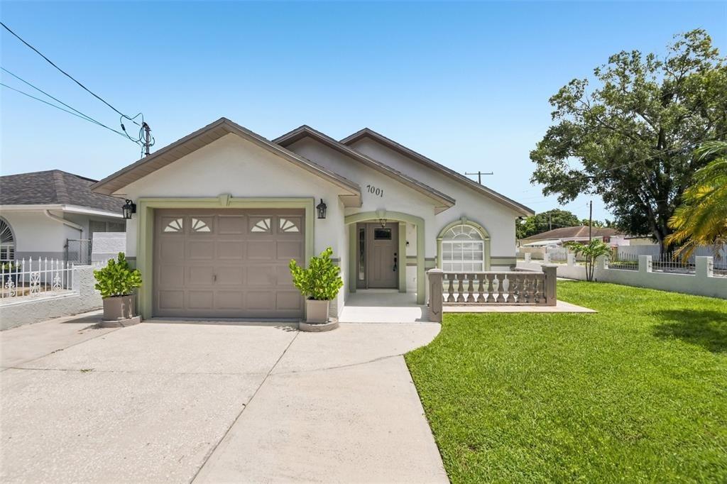 N Clark Ave, Tampa, FL 33614