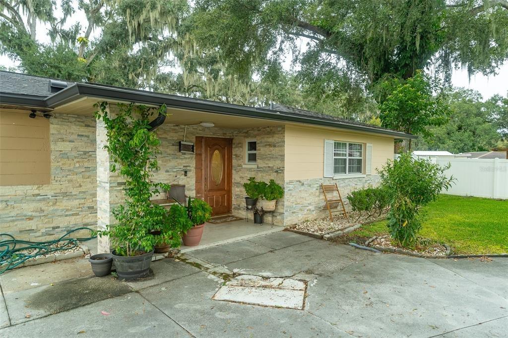 Coulter Pl, Brandon, FL 33511