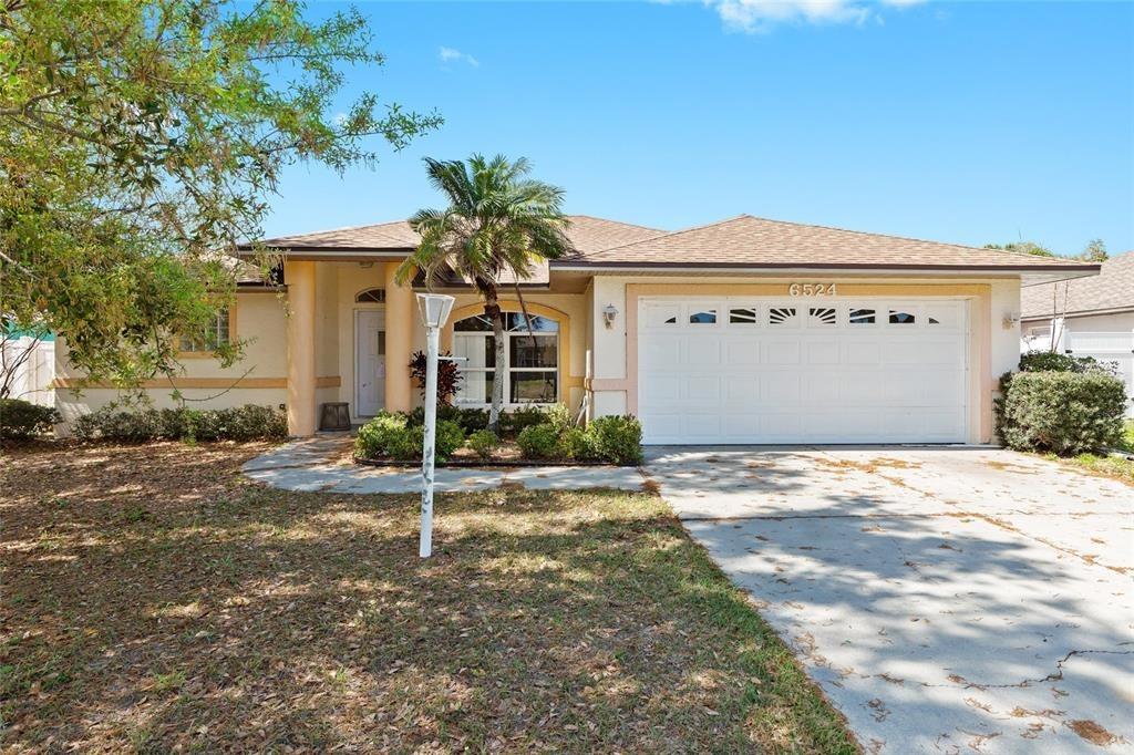 67th Ct E, Bradenton, FL 34203