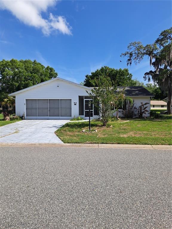 Rosewall Cir, Leesburg, FL 34748