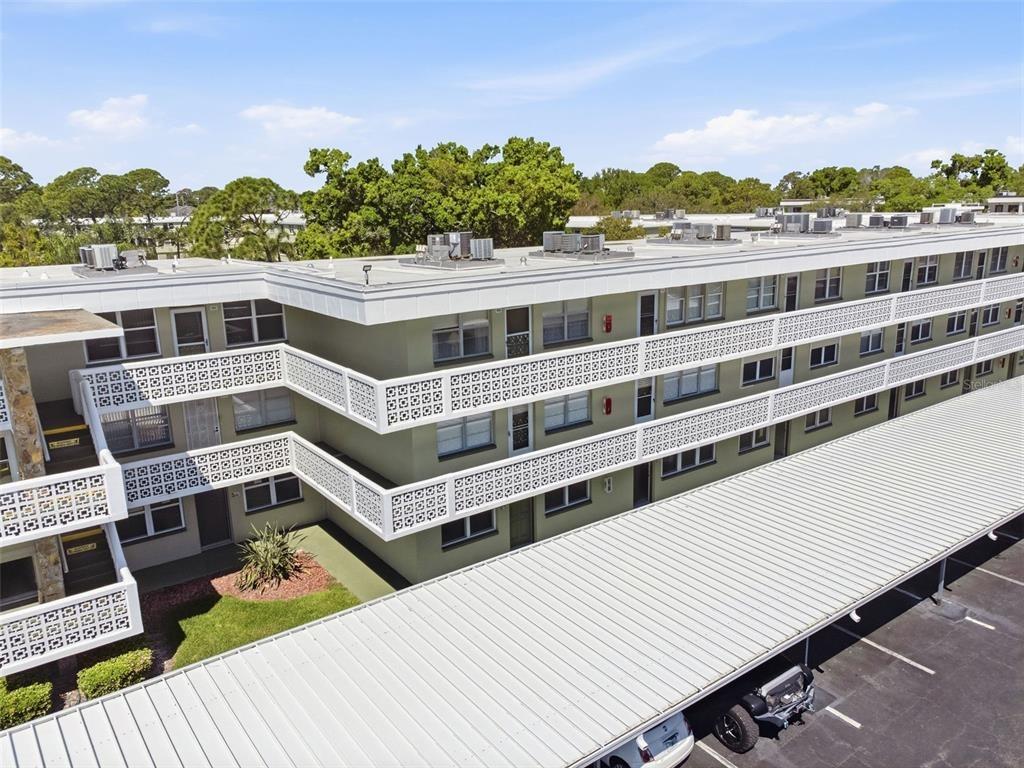 Bay St Ne, Saint Petersburg, FL 33703