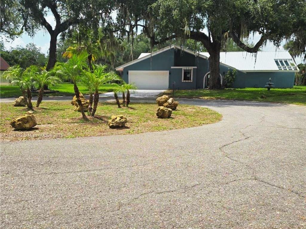 Fire Ct, Labelle, FL 33935