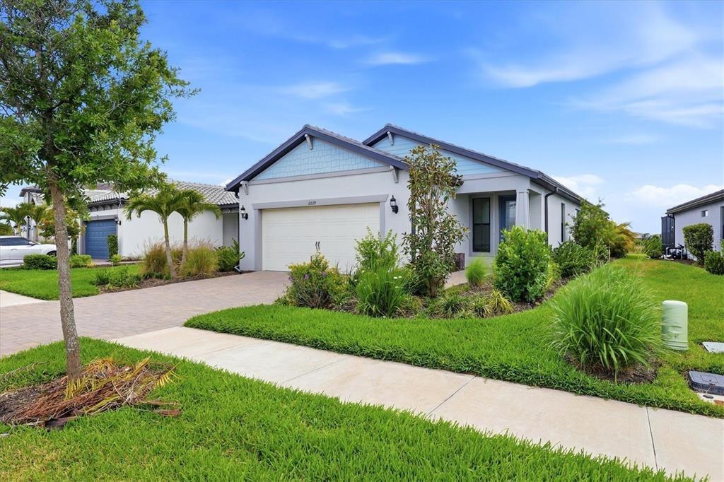 Fish Eagle Ct, Nokomis, FL 34275