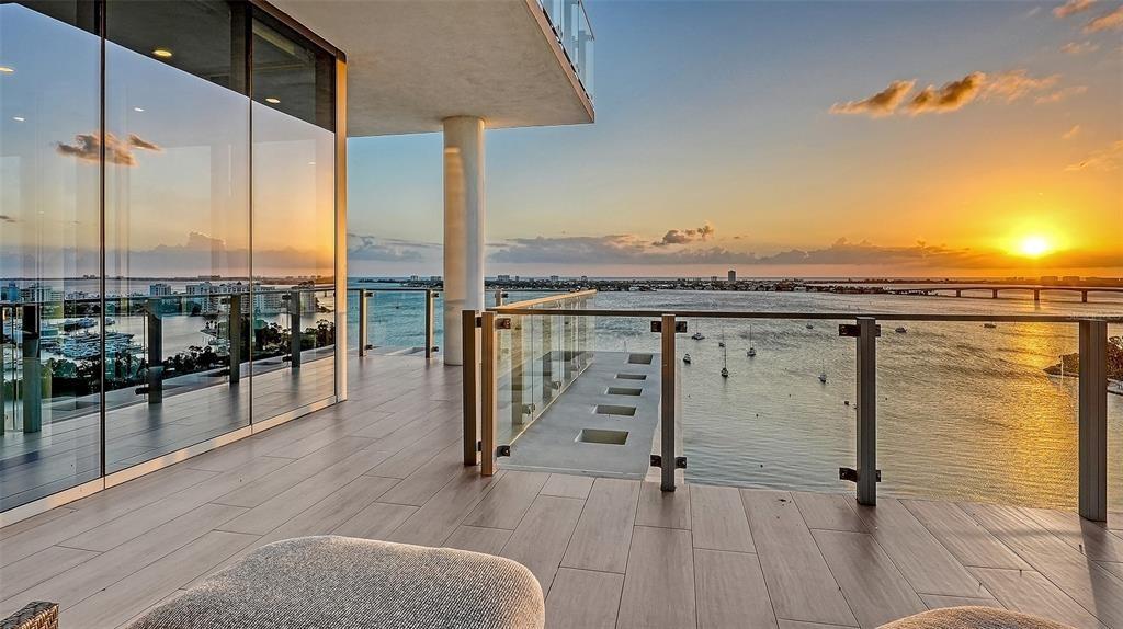 S Gulfstream Ave, Sarasota, FL 34236